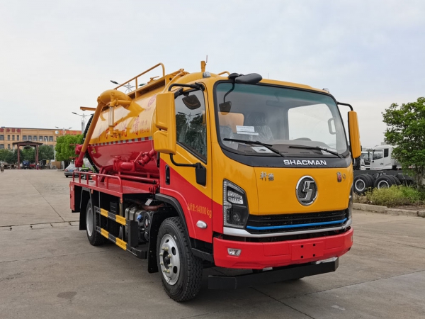 清洗吸污車(chē)，吸污車(chē)，吸污車(chē)廠家，楚勝汽車(chē)集團(tuán)